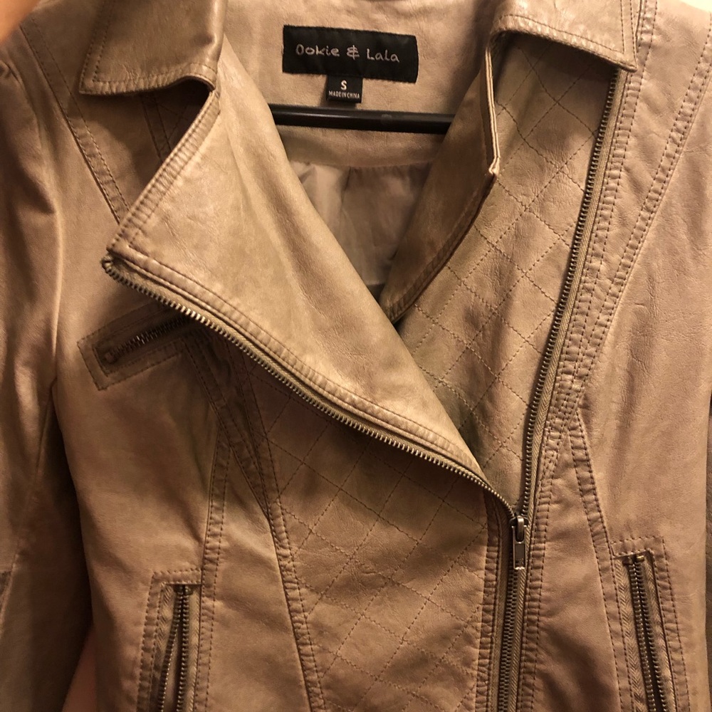 Grey pleather Jacket - Picture 4 of 5